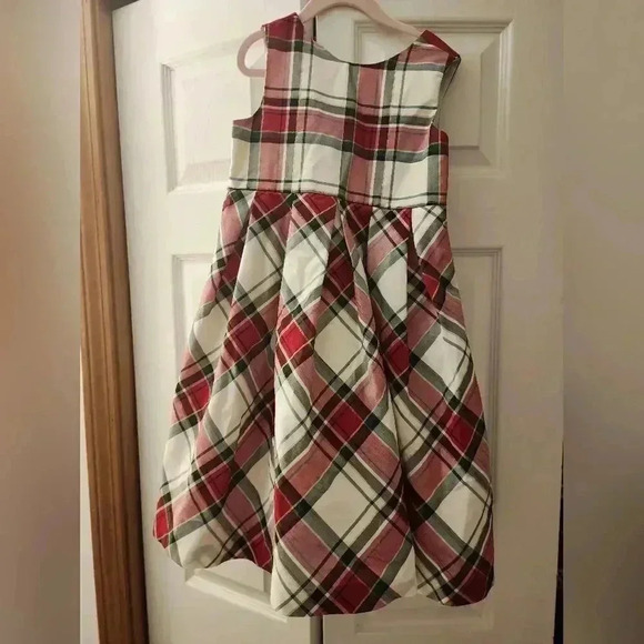 Festive dress  - Picture 5 of 7